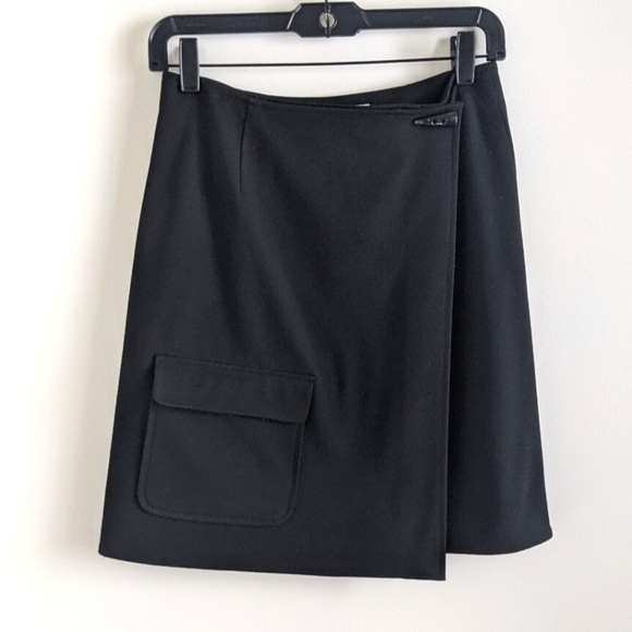 VINTAGE Talbots True Wrap Skirt with toggle and pocket 4 Black Ponte Mod - Picture 1 of 11